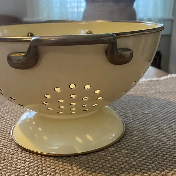 Pfaltzgraff Yellow Enamel Colander with Brown Floral Trim - Picture 2 of 8